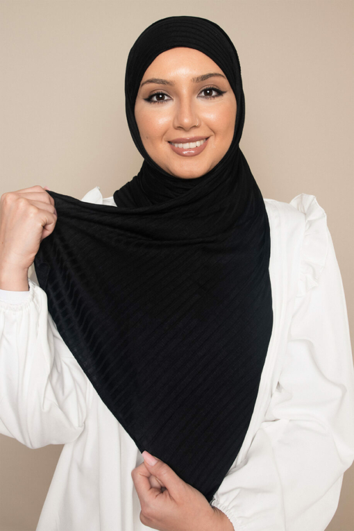 fashion hijab black