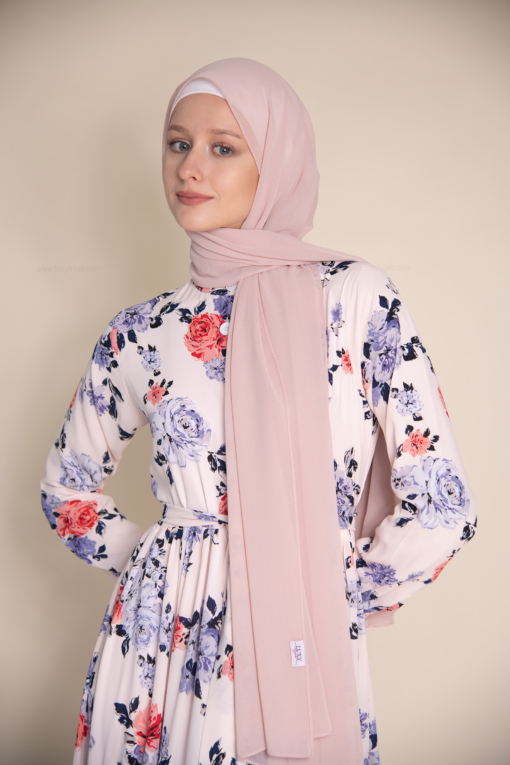 hijab in bare pink