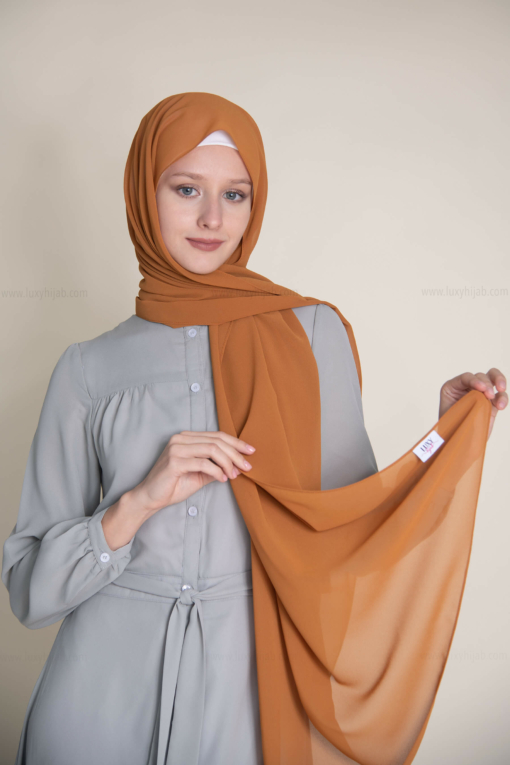 hijab rust