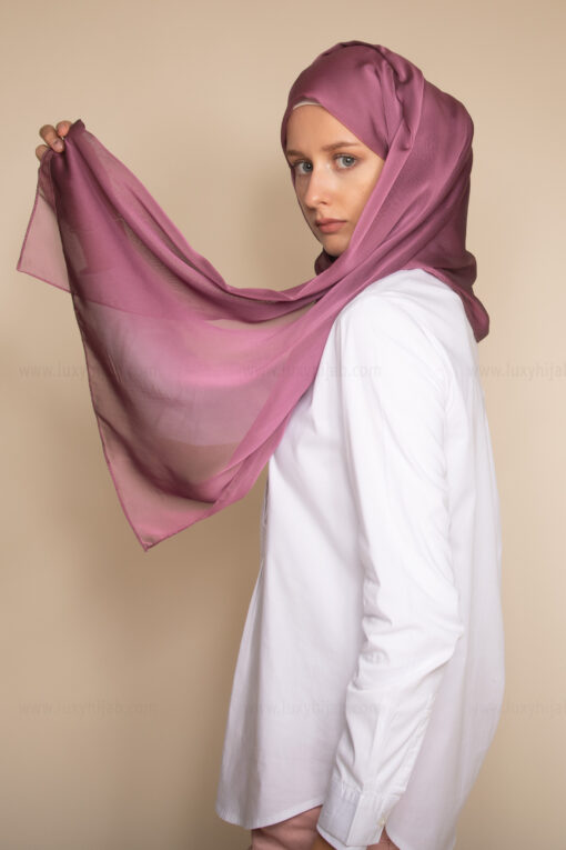 hijab in orchid color
